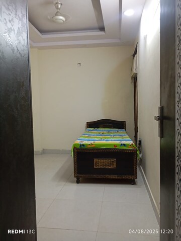 Furnished Amenities in 2 BHK Builder Floor at Esteem Complex, Savitri Nagar – for Sale