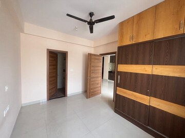 Room in 2 BHK Apartment at Amrutahalli – for Sale