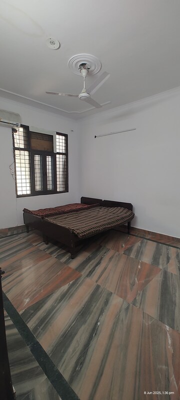 Bedroom in 2.5 BHK Independent House at RWA Apartments Sector 41, Sector 41 – for Rent