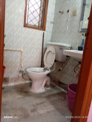 Attached Bathroom in 1 BHK Builder Floor at Esteem Complex, Savitri Nagar – for Rent