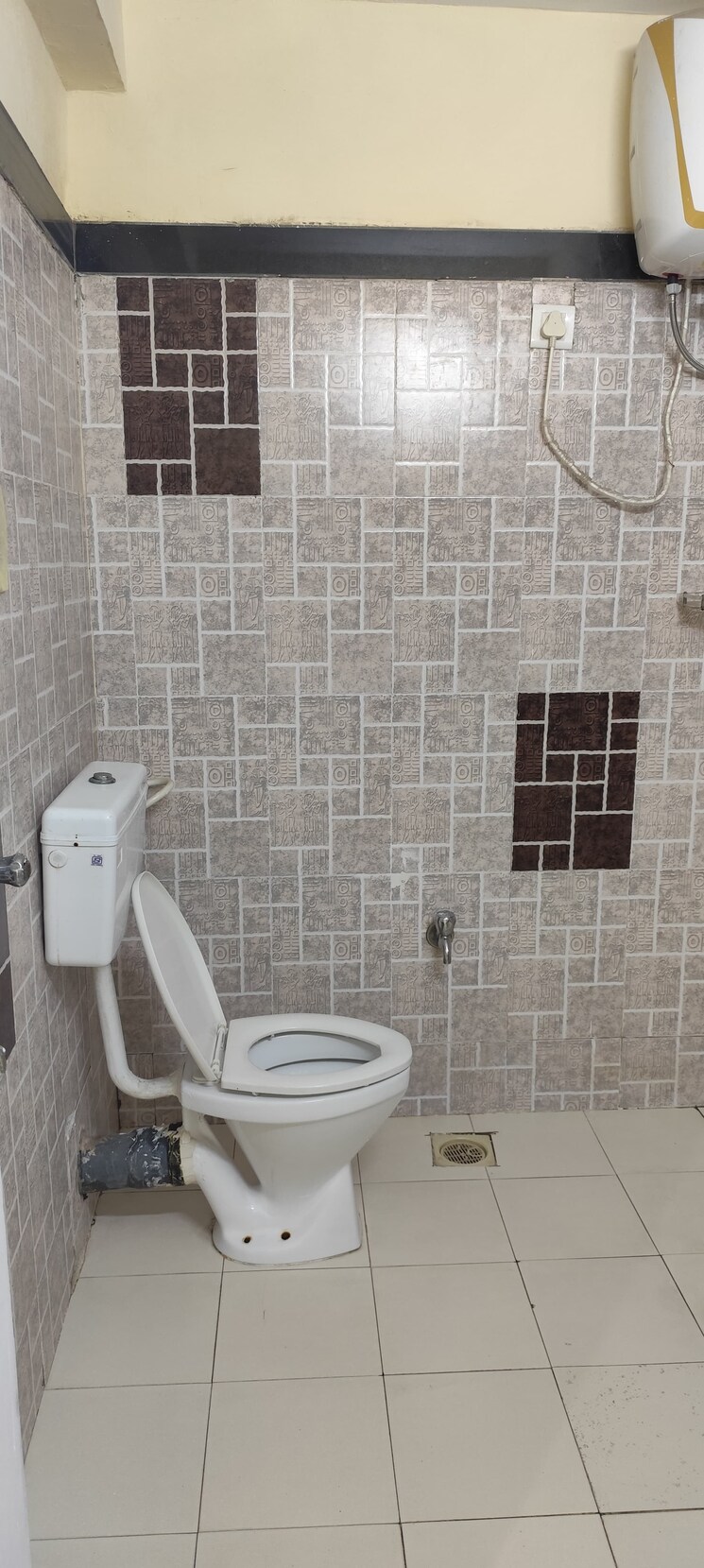 Bathroom, lok-milan 1.5 Bedroom 580 Sq.Ft. Apartment In Chandivali Mumbai 9031858