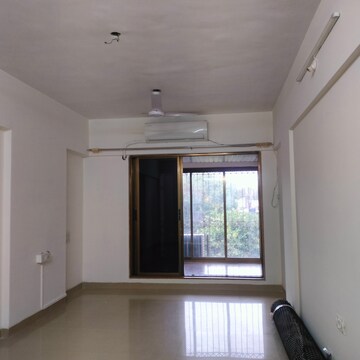 2 BHK Apartment For Rent in Juhu Natraj CHS, Vile Parle West
