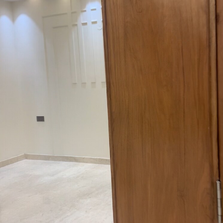 Room, deep vihar 4 Bedroom 2000 Sq.Ft. Builder Floor In Deep Vihar Delhi 9031866