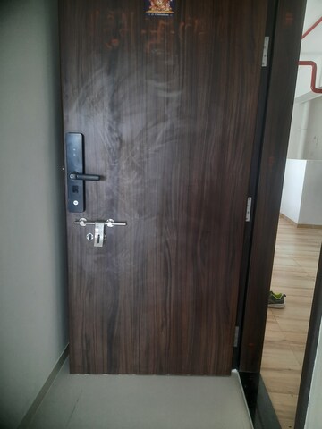 Room in 2 BHK Apartment at Sukhwani Hermosa Casa, Mundhwa – for Rent