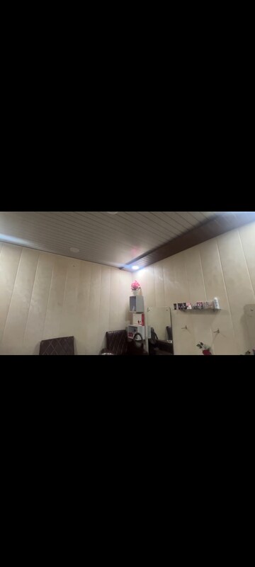 Bedroom in  Office Space at Gomti Nagar – for Rent