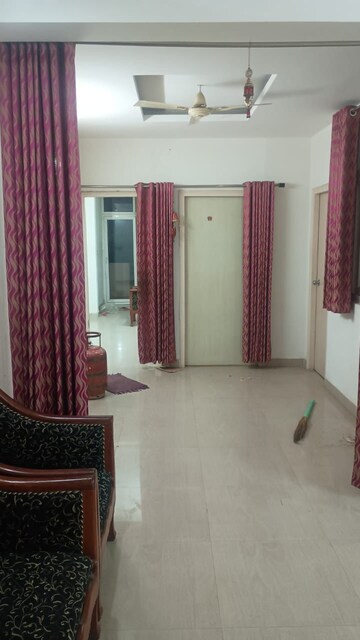 Living Room in 2 BHK Apartment at Deva Road – for Rent