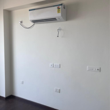 Room in 3 BHK Apartment at Ramprastha Primera, Sector 37d – for Rent