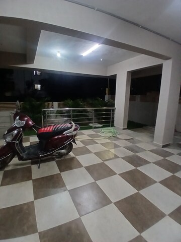 Parking in 3 BHK Apartment at Sahakar Nagar – for Rent