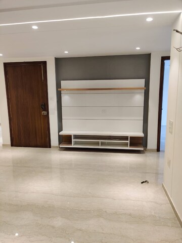 Room in 3 BHK Builder Floor at Palam Vihar Residents Association, Palam Vihar – for Rent