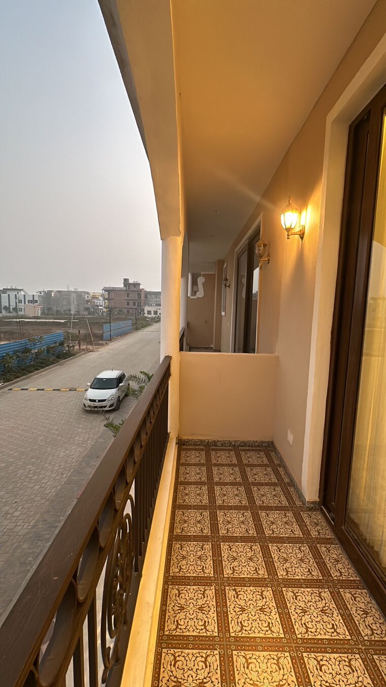 Balcony, ambala highway 5 Bedroom 3500 Sq.Ft. Villa In Ambala Highway Zirakpur 9031993