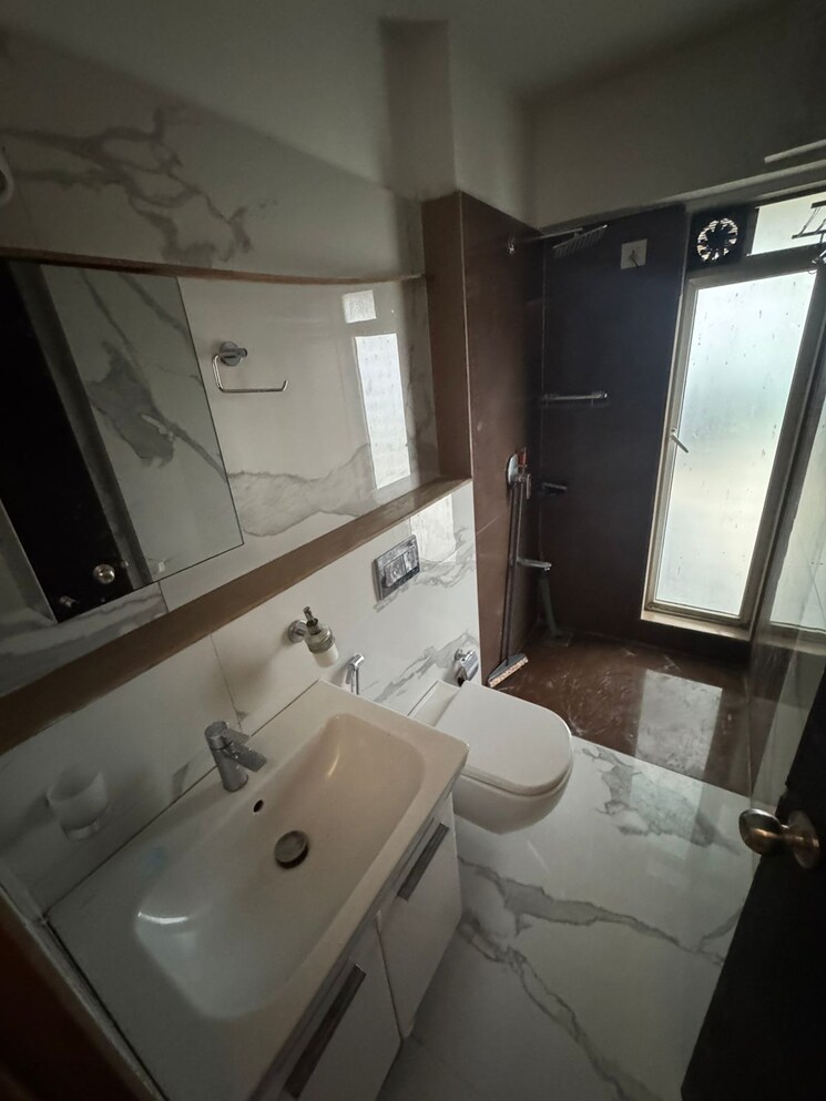 Bathroom, lodha-eternis 3 Bedroom 1040 Sq.Ft. Apartment In Andheri East Mumbai 9031995