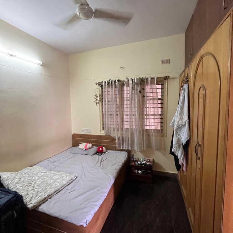 Bedroom, shanthi nagar Pg For Girls In Shanthi Nagar 9032010