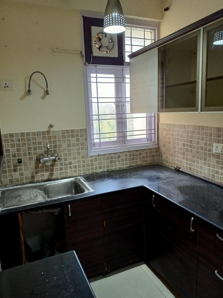 Kitchen, ss-100 1 RK 317 Sq.Ft. Builder Floor In Sector 49 Gurgaon 9032003