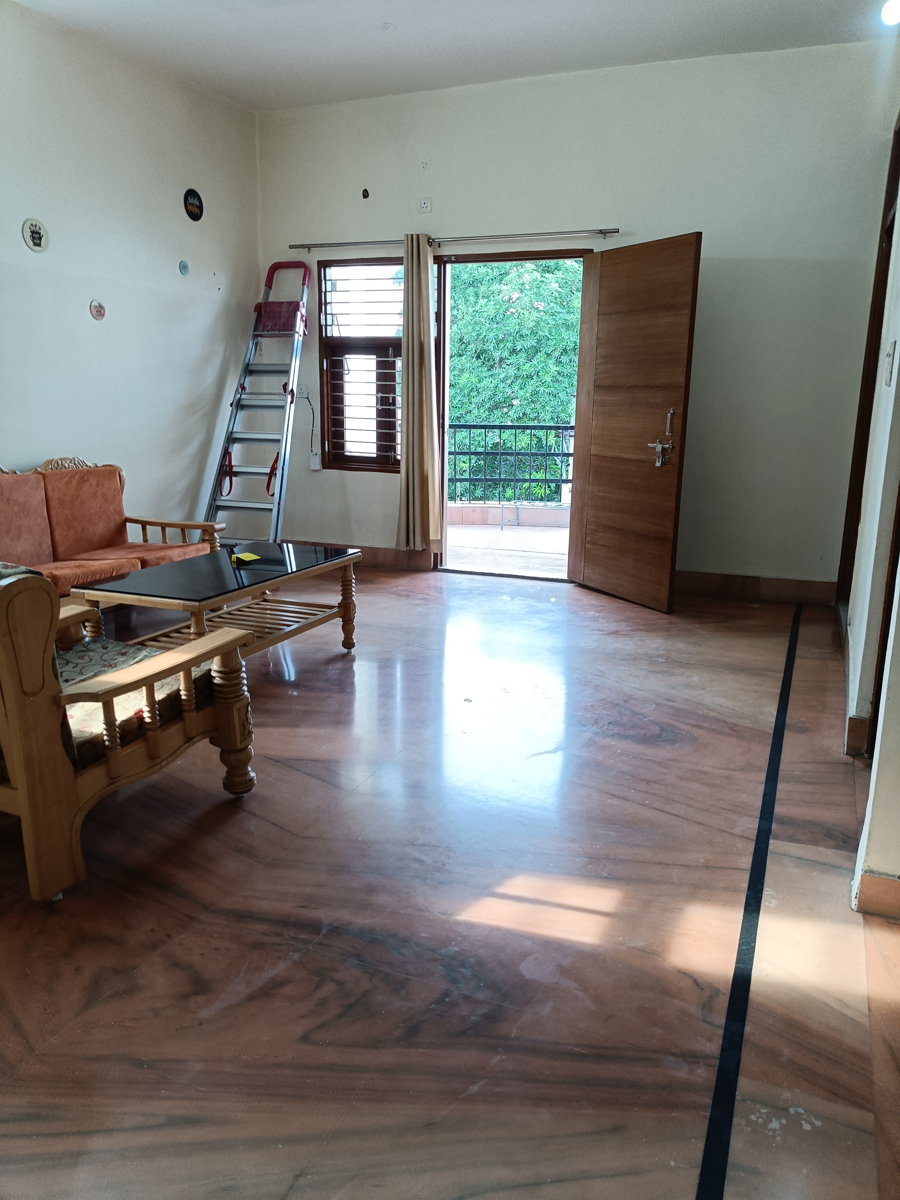 2 BHK + Pooja Room Builder Floor For Rent in Ansal Plaza Gurgaon