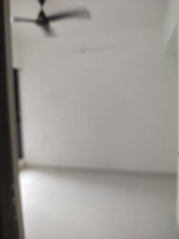 Room in 2 BHK Apartment at Puneet Prime, Kurla – for Rent