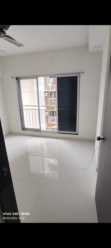 Room in 2 BHK Apartment at Hirani Swanand Oasis, Kurla – for Rent