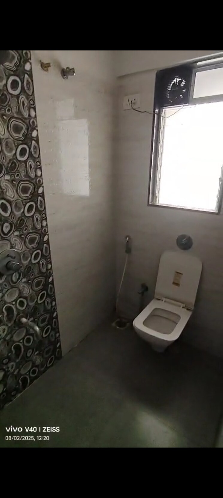 Bathroom, hirani-swanand-oasis 2 Bedroom 647 Sq.Ft. Apartment In Kurla Mumbai 9032020