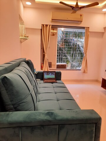 Bedroom in 1 RK Apartment at Kurla East – for Rent