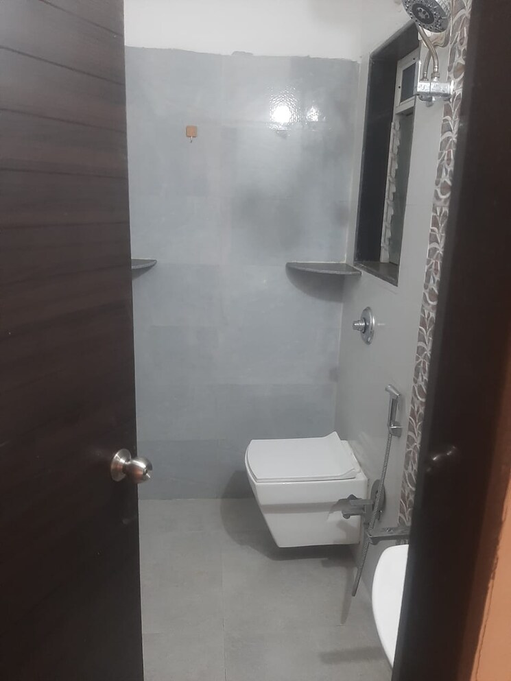 Bathroom, kurla east 2 Bedroom 550 Sq.Ft. Apartment In Kurla East Mumbai 9032026