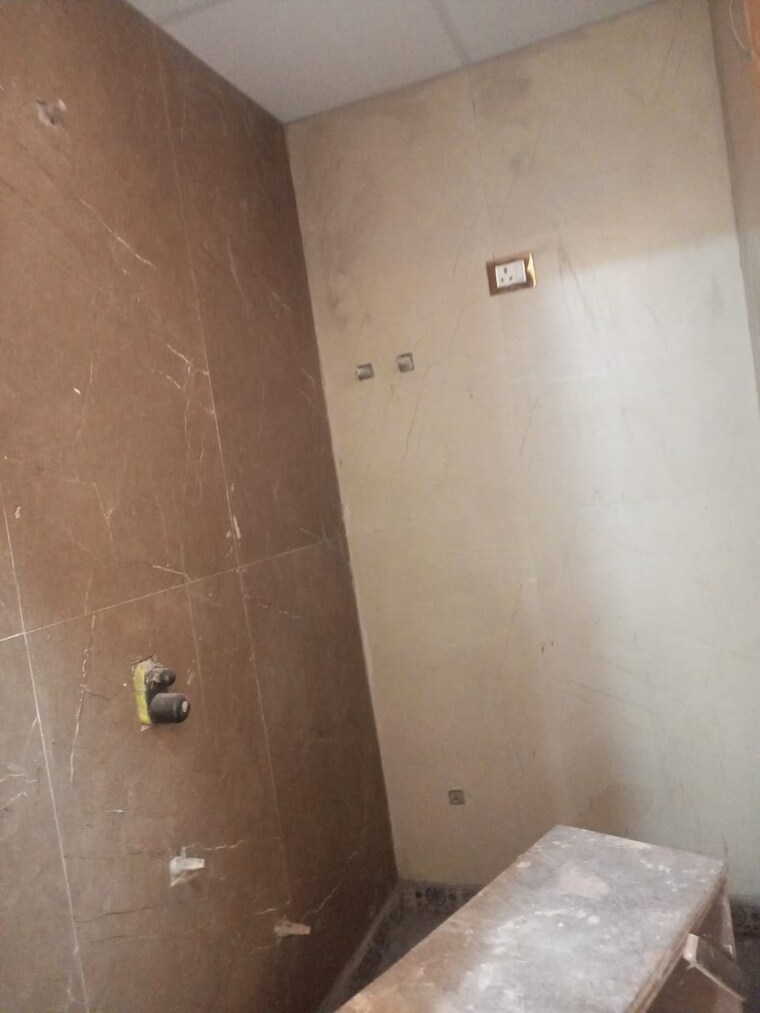 Bathroom, dmd-hometech-awas-yojna 2 Bedroom 1050 Sq.Ft. Apartment In Sector 73 Noida 9032062