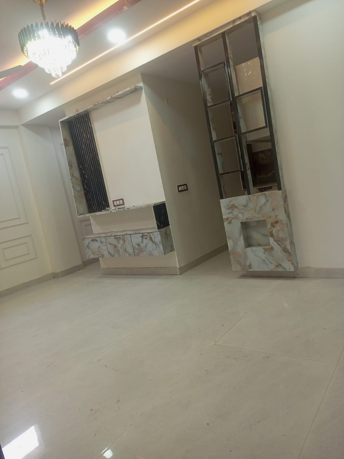 2 BHK 1050 Sq.Ft. Apartment in DMD Hometech Awas Yojna