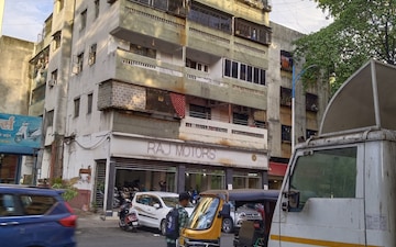 1 BHK Apartment For Rent in Hermes Tower, Camp