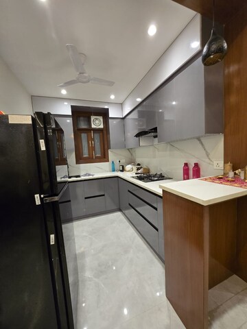 Kitchen in 3 BHK Builder Floor at Palm Residency Chhatarpur, Chattarpur – for Sale