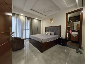 Bedroom in 3 BHK Builder Floor at Palm Residency Chhatarpur, Chattarpur – for Sale