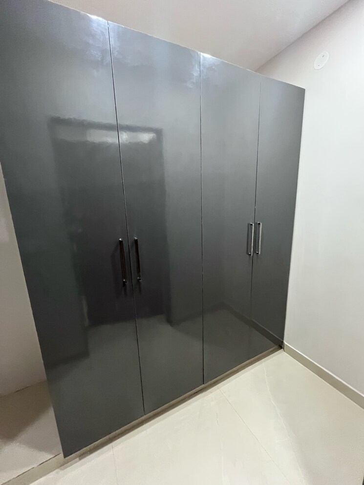 Room, sector 42 1 Bedroom 845 Sq.Ft. Builder Floor In Sector 42 Gurgaon 9032112