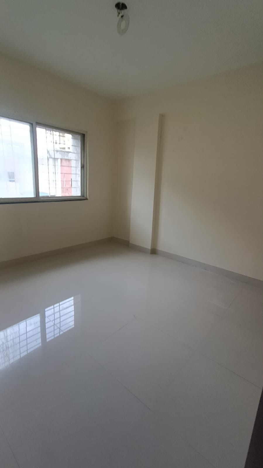 1 BHK + Pooja Room Independent House For Rent in Vishwanath Building, Khar