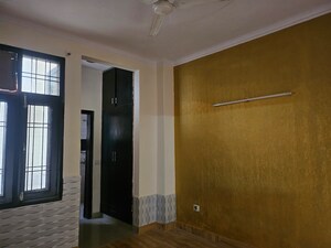 Room in 2 BHK Builder Floor at Sector 49 – for Sale