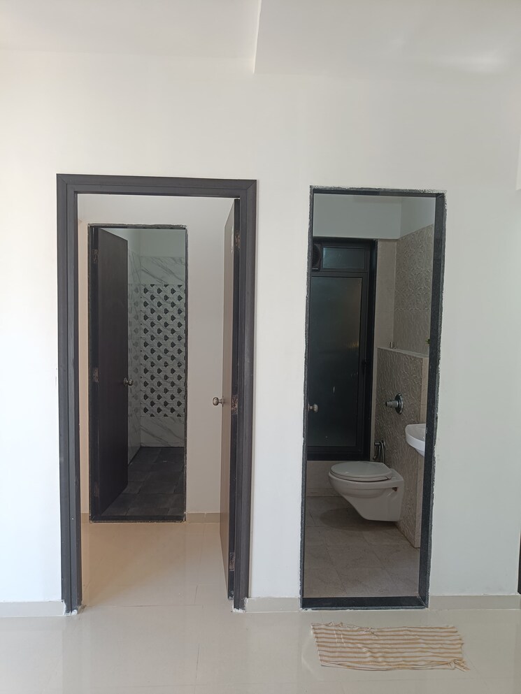 Room, uk-iridium 1 Bedroom 410 Sq.Ft. Apartment In Kandivali East Mumbai 9032169