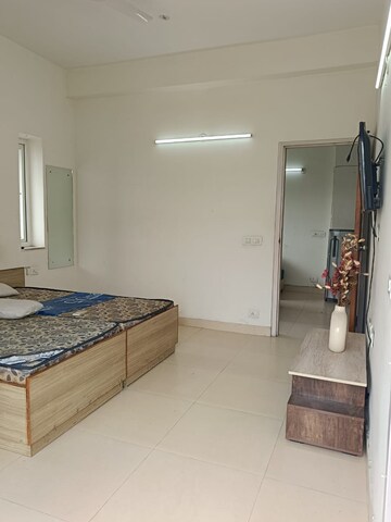Bedroom in 1 BHK Builder Floor at Sector 40 – for Rent
