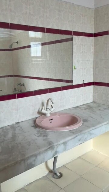 Bathroom in 6+ BHK Independent House at RWA Apartments Sector 41, Sector 41 – for Rent