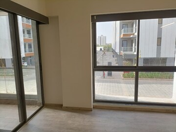Room in 3.5 BHK Apartment at Birla Navya, Sector 63a – for Rent