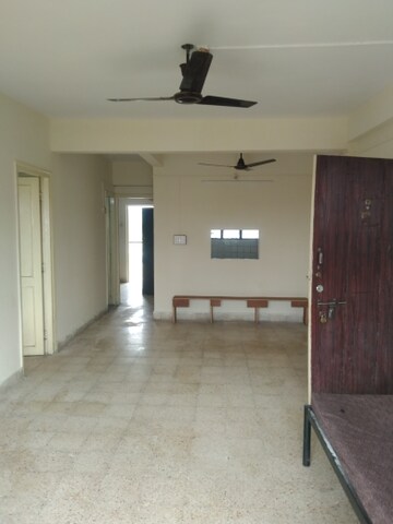 Room in 2 BHK Apartment at Bhosale Enclave, Bhosale Nagar – for Rent