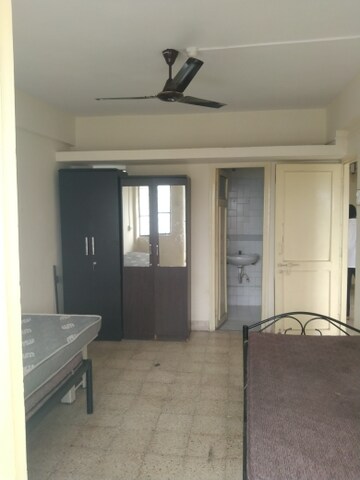 Room in 2 BHK Apartment at Jagdish Nagar CHS, Aundh – for Rent