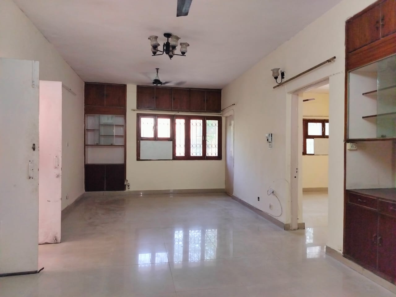 2 BHK Apartment For Sale in Sarita Vihar Pocket-J RWA