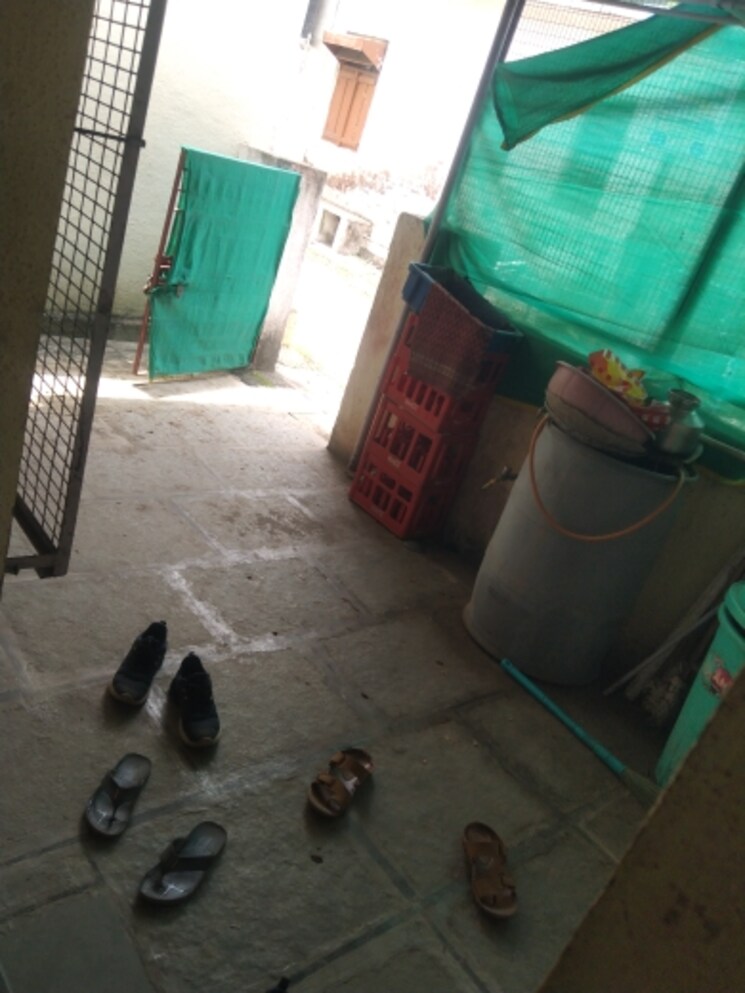 Team Area, suyog-nagar 1 Bedroom 600 Sq.Ft. Independent House In Senapati Bapat Road Pune 9032200