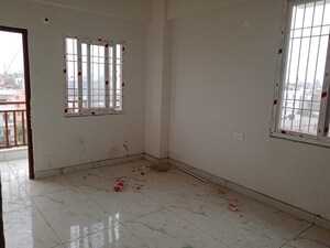 Room in 3 BHK Apartment at Gola Road – for Sale
