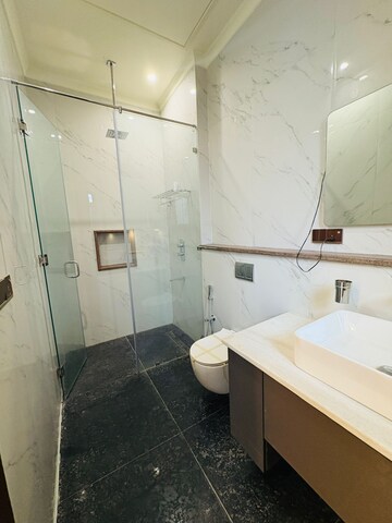 Attached Bathroom in 3 BHK Builder Floor at Ansal Plaza Sector-23, Sector 23 – for Rent