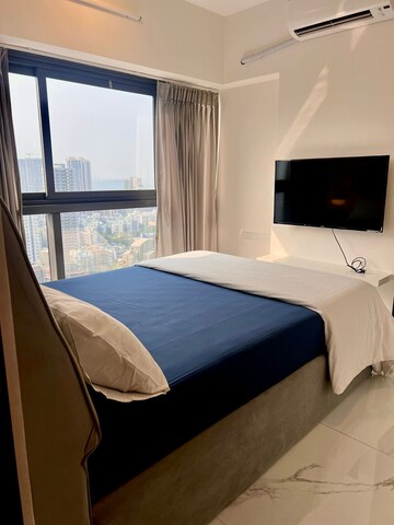 Bedroom in 2 BHK Apartment at Level The Residences, Andheri West – for Rent