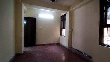 Room in 1 BHK Apartment at Sarita Vihar Pocket-C RWA, Sarita Vihar – for Rent