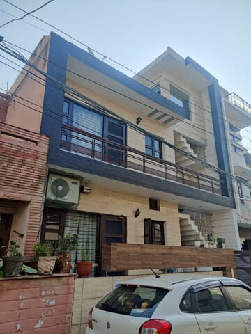 6+ BHK Independent House – Exterior View View at Central Derabassi - for Sale