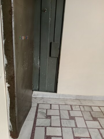  1.5 BHK Builder Floor at Sector 13 – for Rent