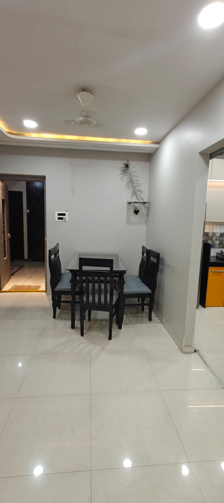 2 BHK + Pooja Room Apartment For Rent in Rustomjee Elita