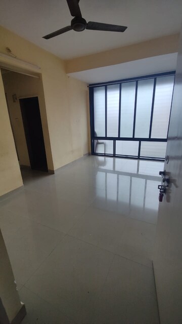 Room in 1 BHK Apartment at Noble Apartments, Santacruz East – for Rent