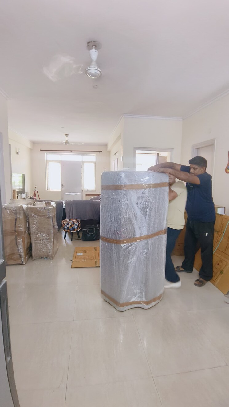 Room, sector 51 2 Bedroom 1500 Sq.Ft. Builder Floor In Sector 51 Gurgaon 9032343