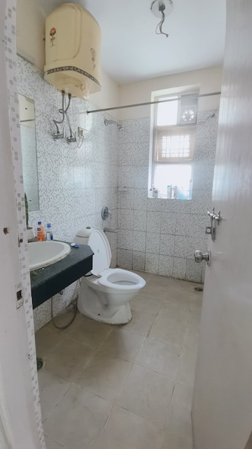 Attached Bathroom in 2 BHK Builder Floor at Sector 51 – for Rent
