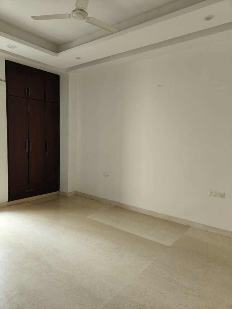 Room, sushant-lok-2 3 Bedroom 2100 Sq.Ft. Apartment In Sector 57 Gurgaon 9032359